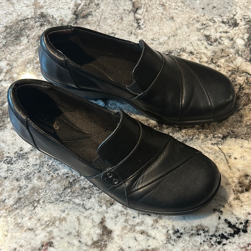 Clarks Slip-On Black Leather Comfort Loafers